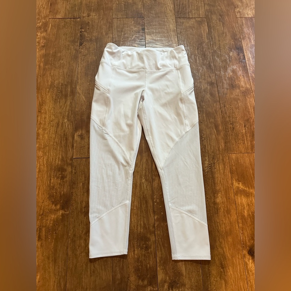 NWOT Athleta Cropped Leggings